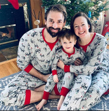 Load image into Gallery viewer, Blotona Family Matching Pajamas Set Adult Kids Long Sleeve O-Neck Animal Print Tops Pants Christmas Sleepwear Homewear Outfits