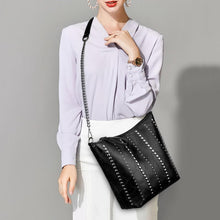 Load image into Gallery viewer, DIINOVIVO Vintage Bag Women Shoulder Bags Punk Rivet Bucket Bag Handbag Lady Casual PU Leather Crossbody Bags Female WHDV1387