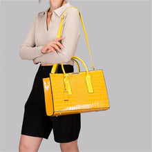 Load image into Gallery viewer, Pantent Leather Women Messenger Bags Crocodile Female Crossbody Shoulder Hand bags For Women 2022 High Quality Ladies Handbags