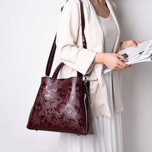 Load image into Gallery viewer, 2022 New Brand Luxury Handbags Women Bags Designer Rose Print Tote Bag Fashion Shoulder Crossbody Bags for Women Travel Handbag