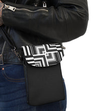 Load image into Gallery viewer, Zig Zag Black Small Cell Phone Wallet