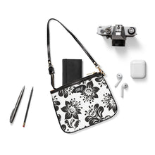 Load image into Gallery viewer, Open Flower Small Shoulder Bag