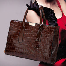 Load image into Gallery viewer, Pantent Leather Women Messenger Bags Crocodile Female Crossbody Shoulder Hand bags For Women 2022 High Quality Ladies Handbags