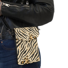 Load image into Gallery viewer, All Tiger Small Cell Phone Wallet