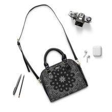 Load image into Gallery viewer, Rag 2 Shoulder Handbag