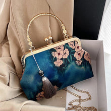 Load image into Gallery viewer, Chain Women Shoulder Crossbody Messenger Bag Women's Handbags Autumn Vintage Fashion Flowers Bag Bags Kiss Lock Shell Bags Bag
