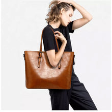 Load image into Gallery viewer, Luxury Designer Women Shoulder Bags Leather Large Capacity Oil Leather Handbags Crossbody Bag For Women Handbag Bolsas Feminina
