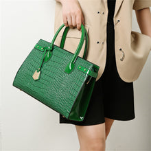 Load image into Gallery viewer, Pantent Leather Women Messenger Bags Crocodile Female Crossbody Shoulder Hand bags For Women 2022 High Quality Ladies Handbags
