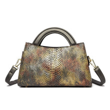 Load image into Gallery viewer, High Quality Crocodile pattern Shoulder Bags Large Capacity Handbags and Purses women Messenger Bags Casual Fashion Handbag Sac
