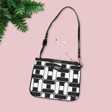 Load image into Gallery viewer, Chain Up Small Shoulder Bag
