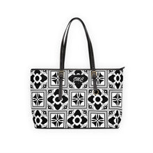 Load image into Gallery viewer, Queen 'Star PU Leather Shoulder Bag
