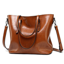 Load image into Gallery viewer, Luxury Designer Women Shoulder Bags Leather Large Capacity Oil Leather Handbags Crossbody Bag For Women Handbag Bolsas Feminina

