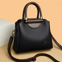 Load image into Gallery viewer, Casual Large Capacity Crossbody Bags for Women 2023 New Soft Leather Ladies Shoulder Bag Luxury Handbags Women Bags Designer Sac
