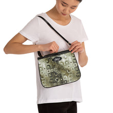 Load image into Gallery viewer, Just Plain Vintage Small Shoulder Bag
